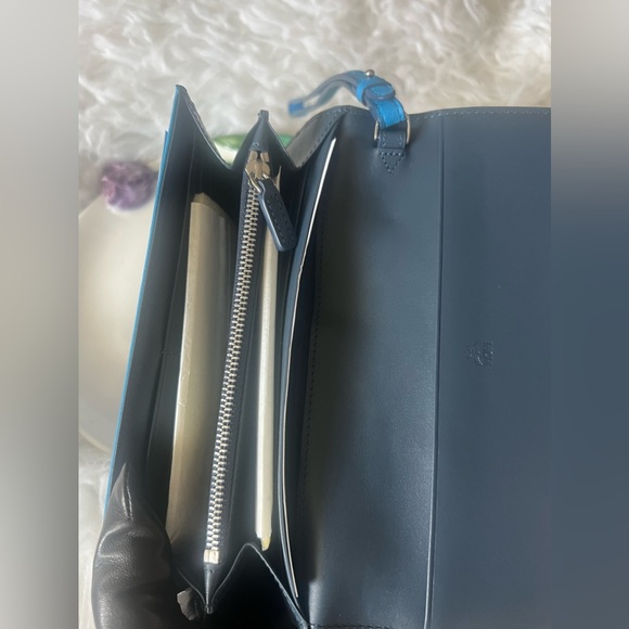 NWT MCM Swarovzki studded wristlet long wallet - Picture 7 of 8